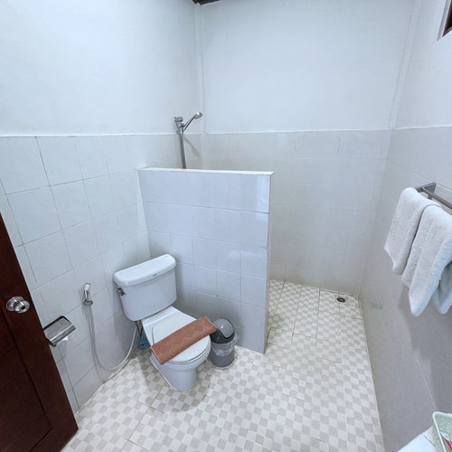 Standard bathroom